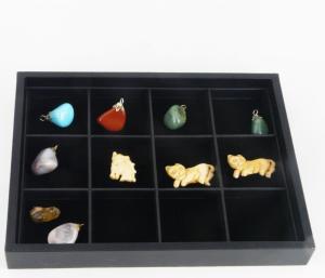 3d) Coffret 12x casiers 5x5 cm pour rangement de collection.