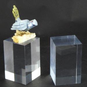 5e) Socle présentoir, support acrylique 5x5x8 cm