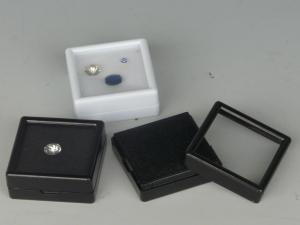 2) Lot 20x Boites gemmologie multi usage, dessus verre. 4x4 cm - NOIRE